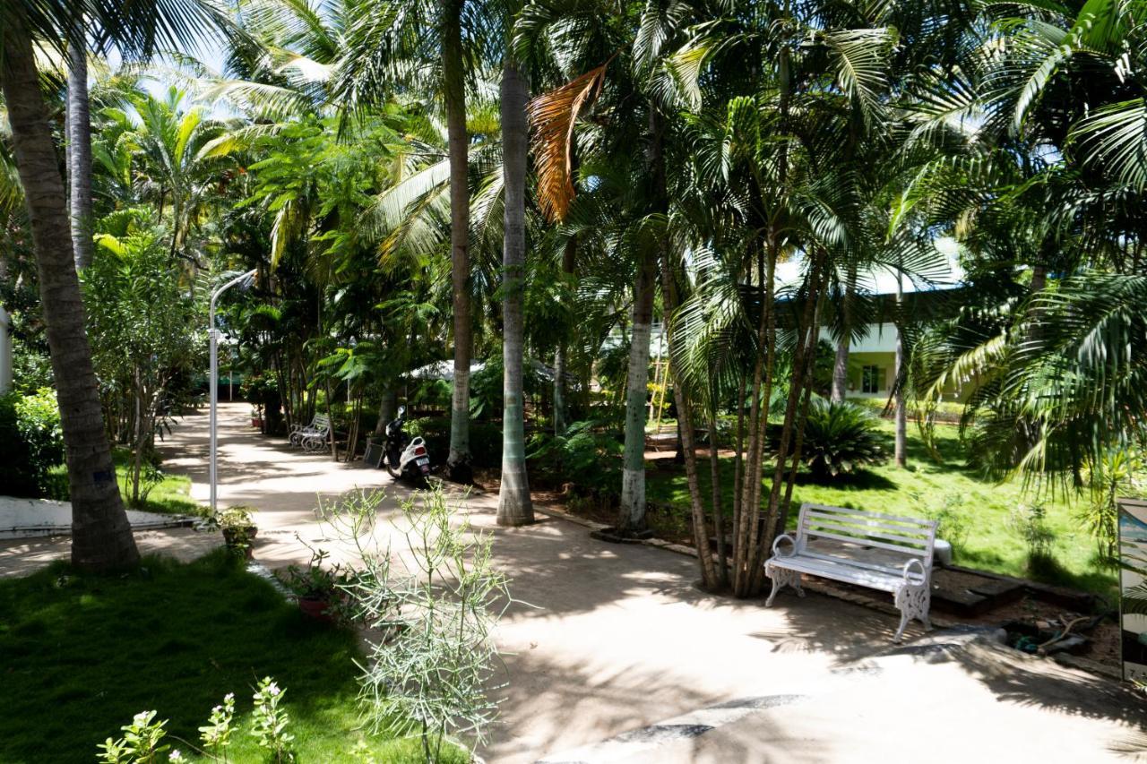 Rk Resorts Karaikal Bagian luar foto