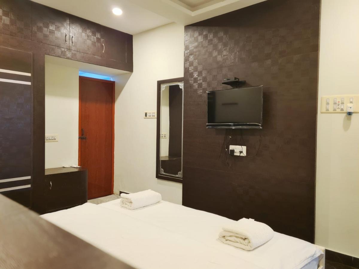 Rk Resorts Karaikal Bagian luar foto