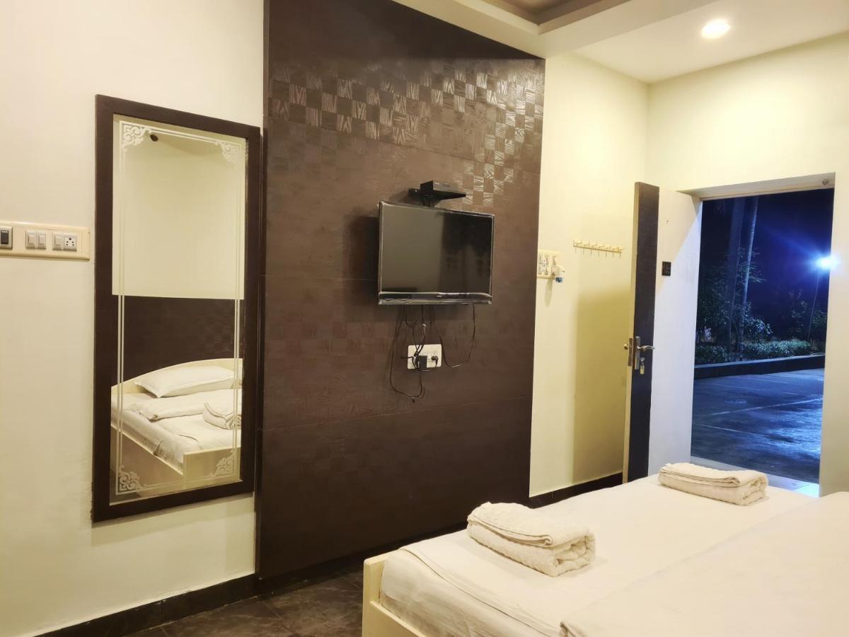 Rk Resorts Karaikal Bagian luar foto