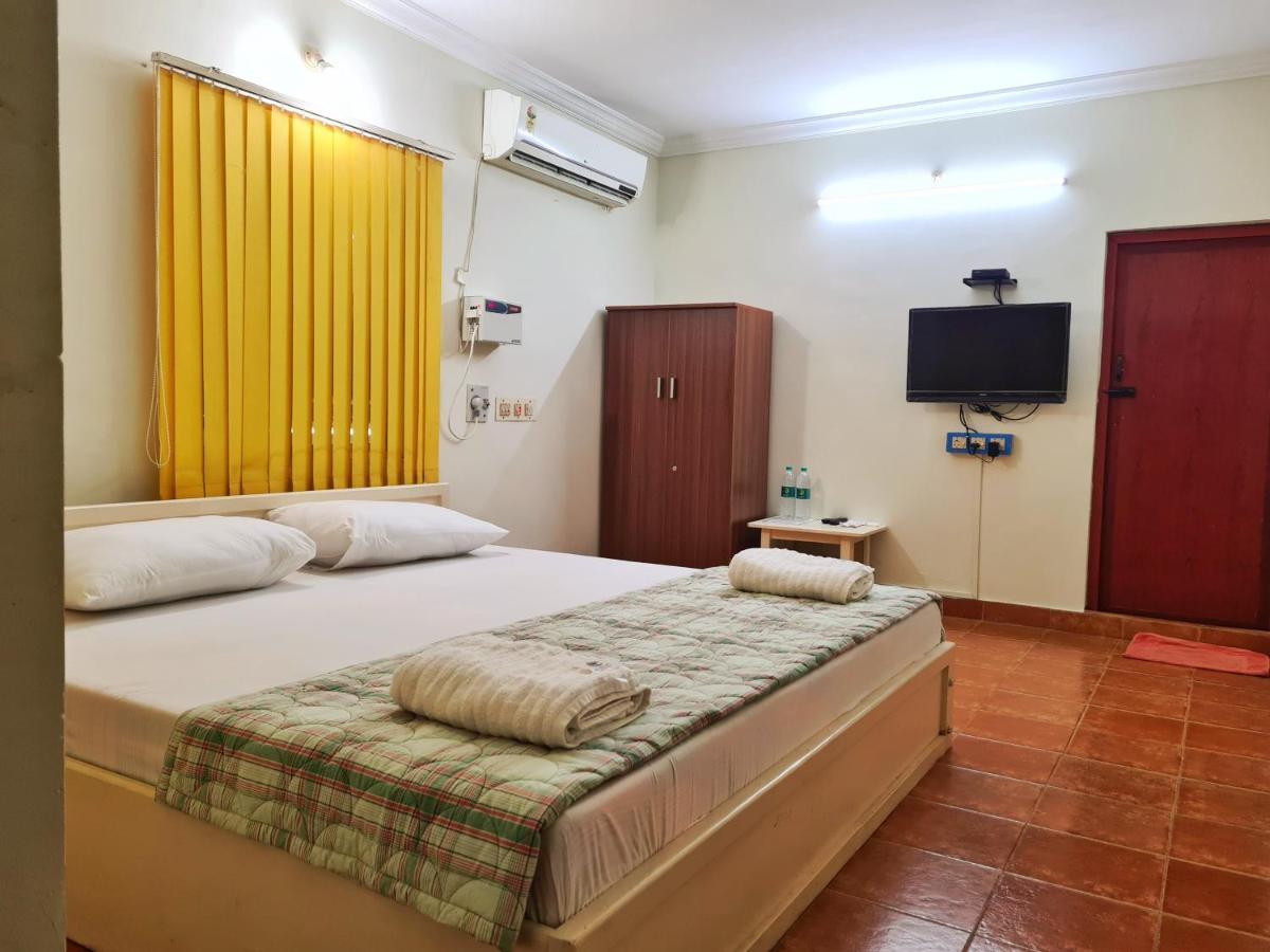 Rk Resorts Karaikal Bagian luar foto